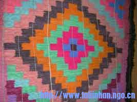 ornaments_104.jpg